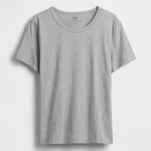 NWT GAP T-shirt
